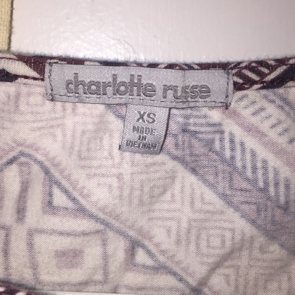 Cropped Top - Picture 2 of 3